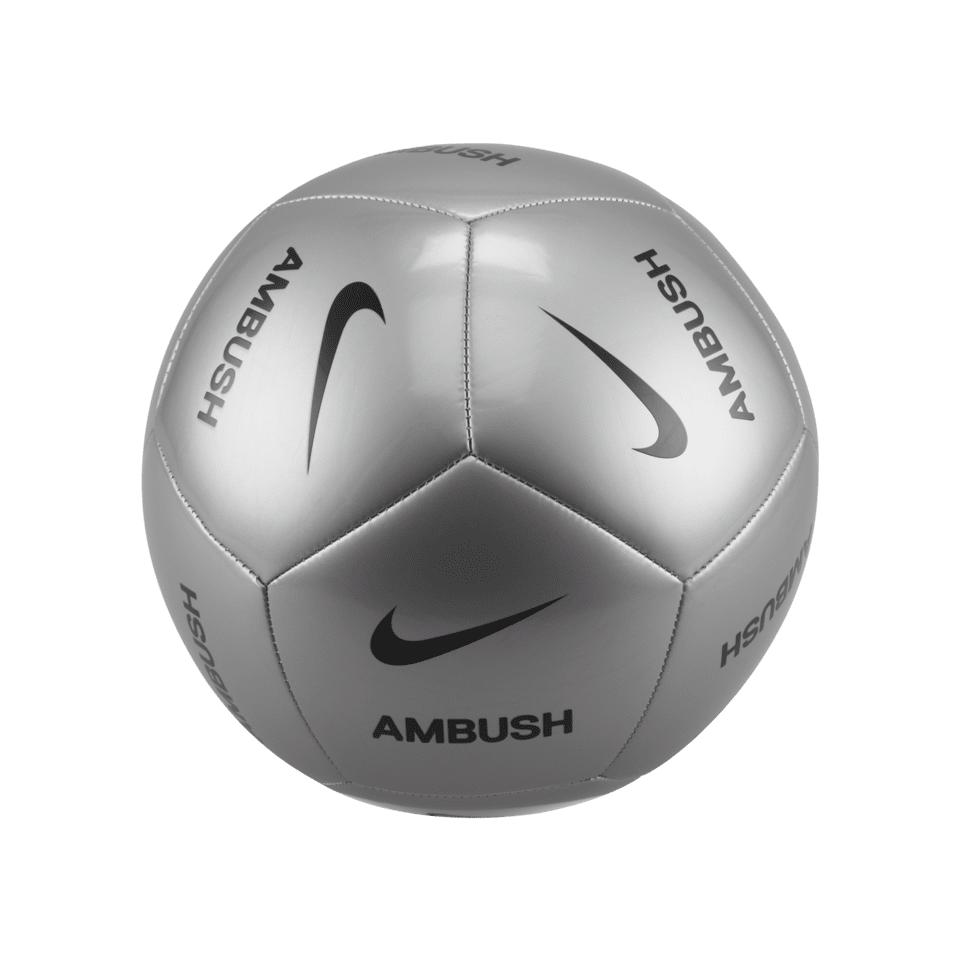 NIKE公式】Nike x AMBUSH Apparel Collection. Nike SNKRS JP