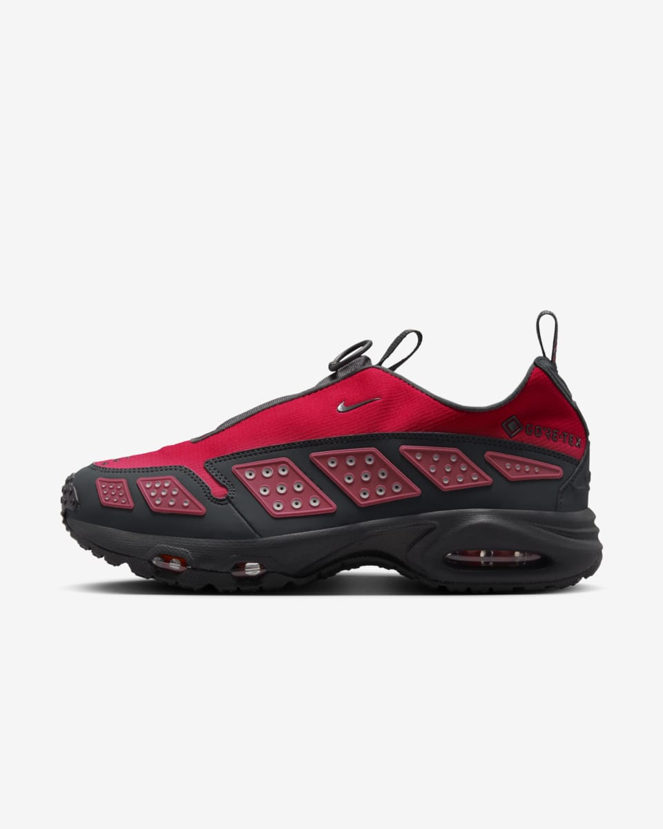 Air Max SNDR GORE-TEX 'Dark Smoke Grey and Fire Red' (FZ4238-800) Release Date