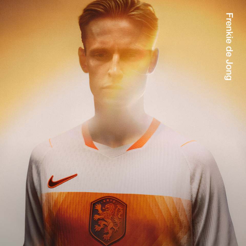 RADIANT ORANJE