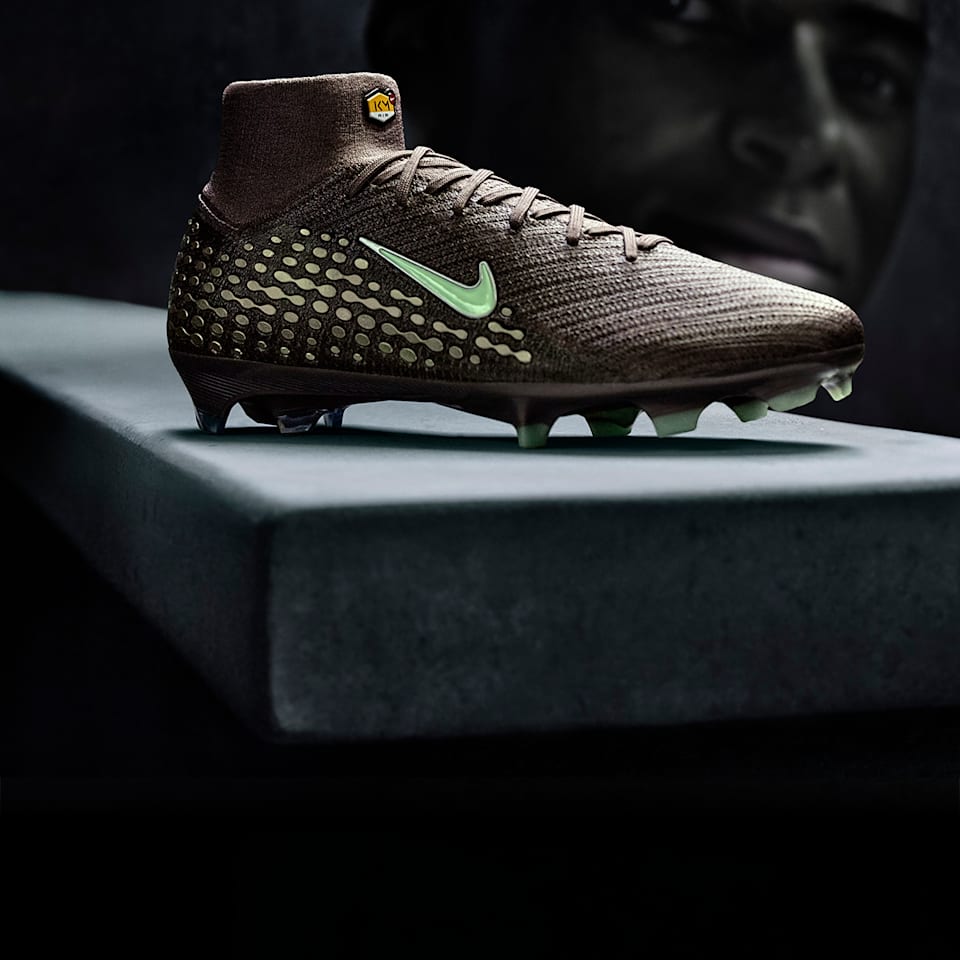 nike carbon boots