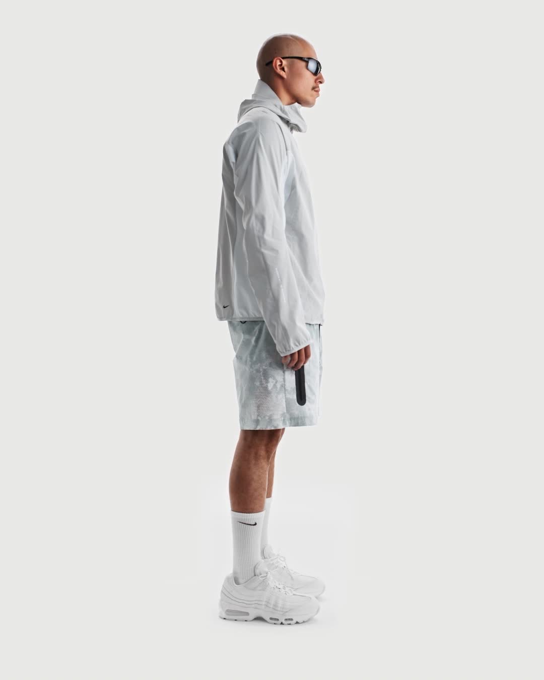 나이키 테크 헬리오스 상세 이미지 3