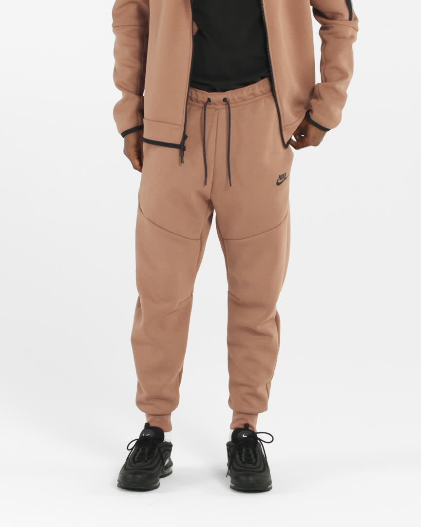 nike fleece joggers brown