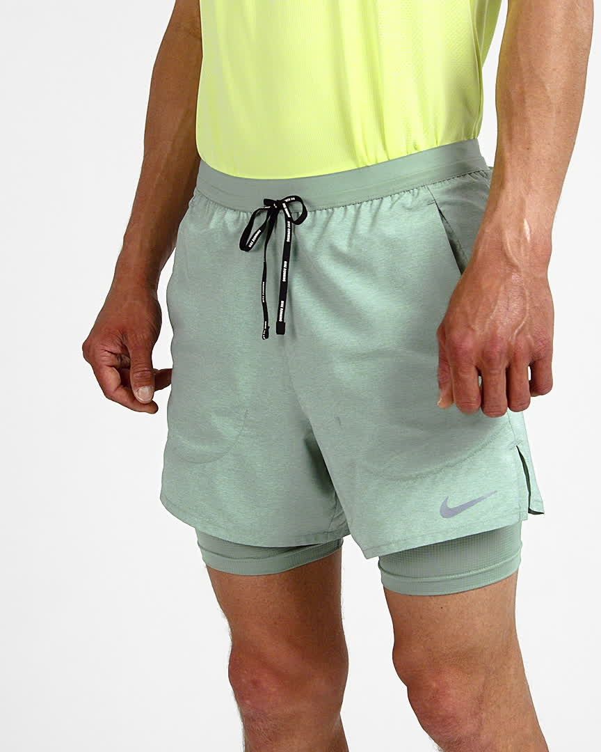 Flex Stride Pantalón corto de running 2 en 1 de 13 cm - Hombre. Nike ES