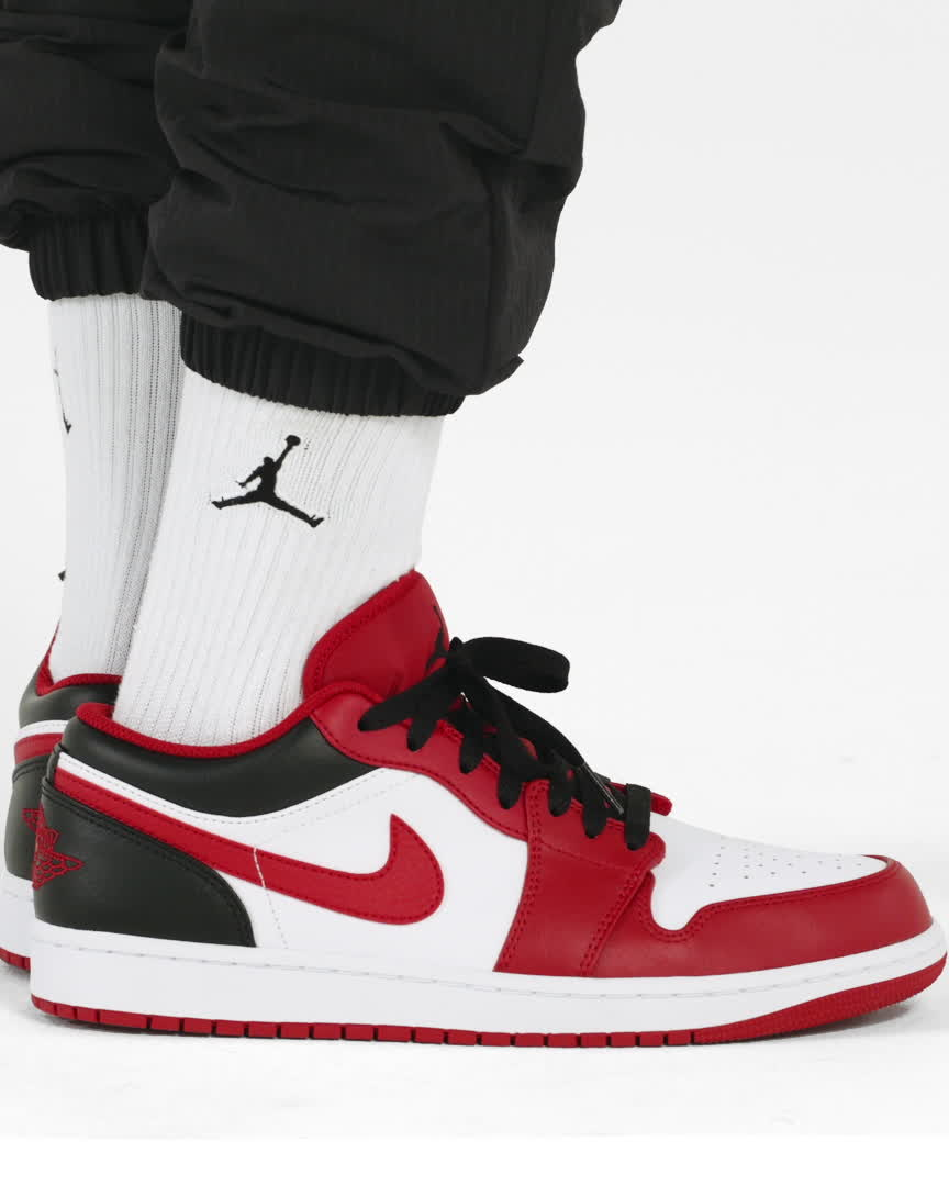 Air Jordan 1 Low Men's Shoes. Nike PH