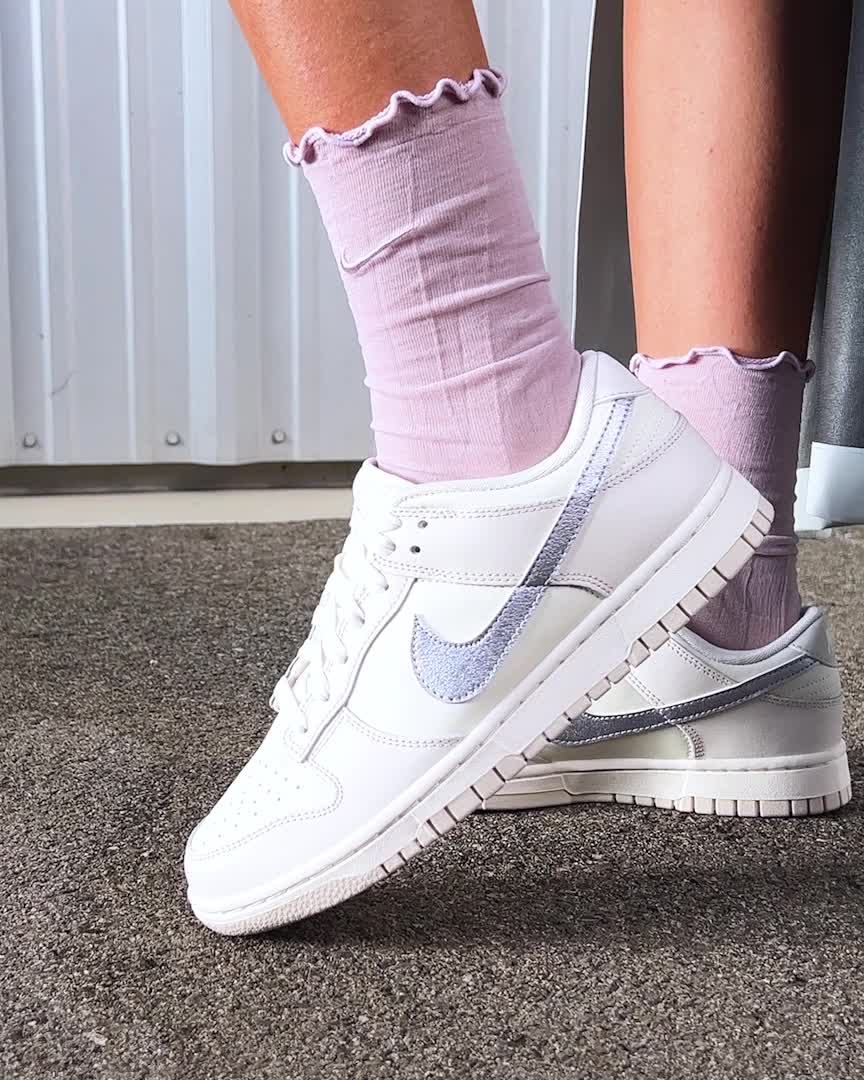 ladies nike low dunk