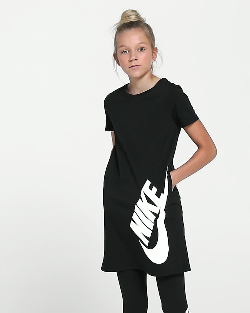 Nike Sportswear Older Kids' (Girls') T-Shirt Dress. Nike VN