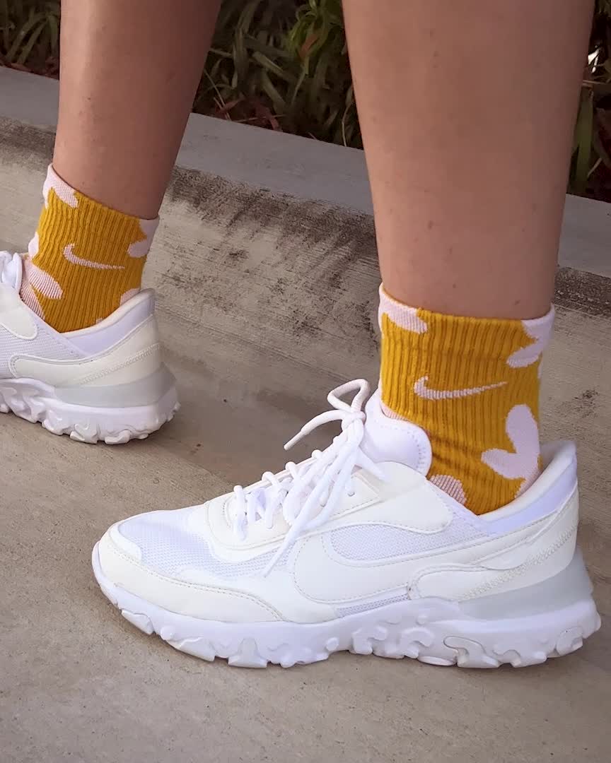 nike offer shoes online