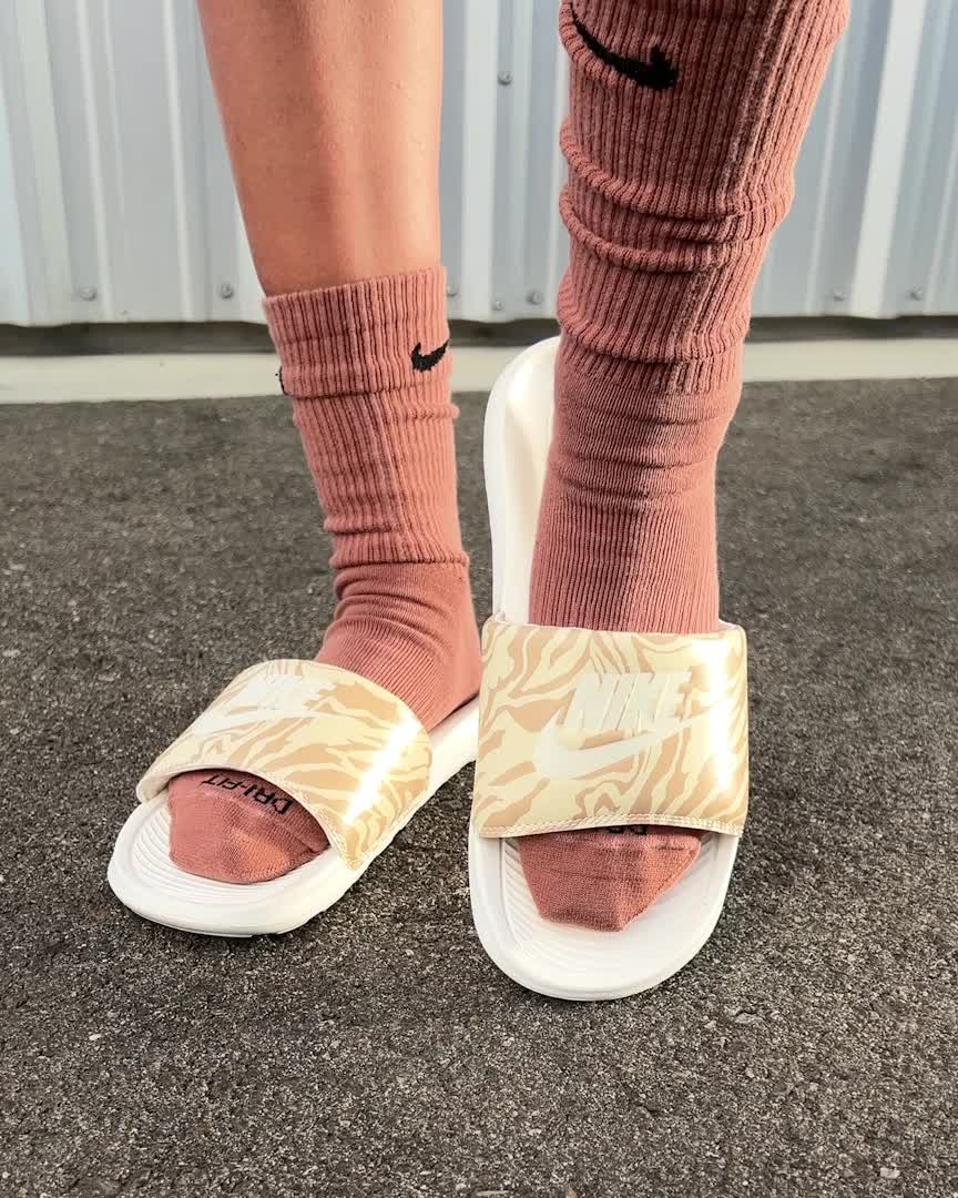 nike kawa print slides