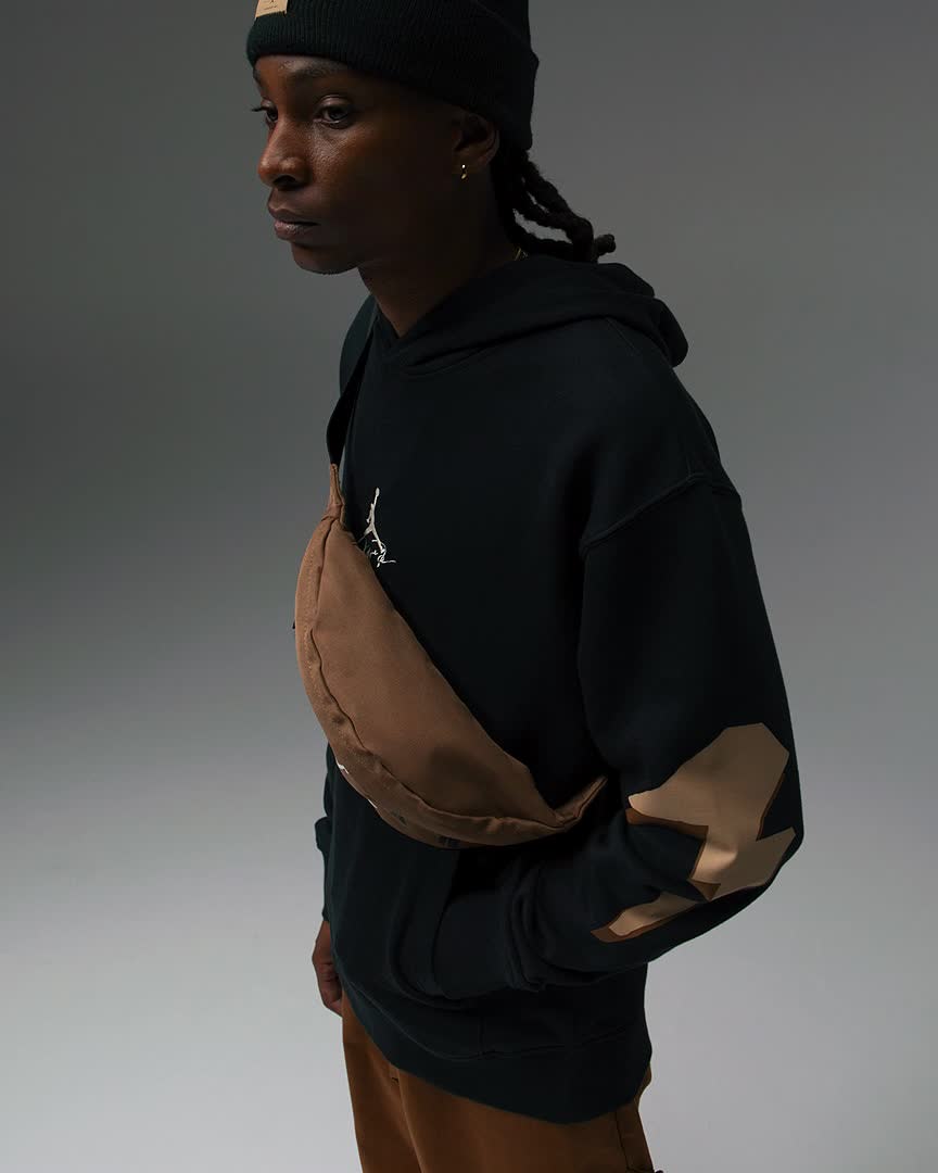 Jordan Essentials Men's Graphic Fleece Pullover Hoodie. Nike PH