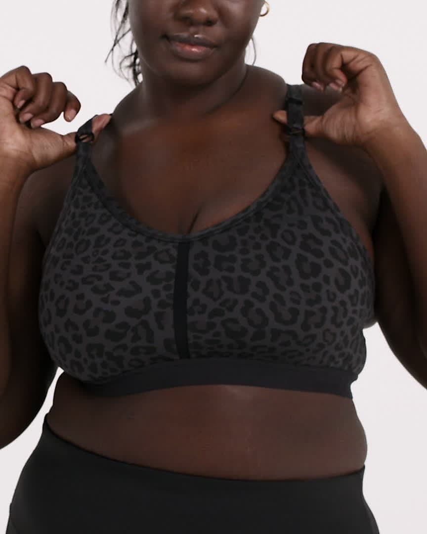 Nike Indy Women's 1-Piece Pad V-Neck Leopard Print Bra Size).
