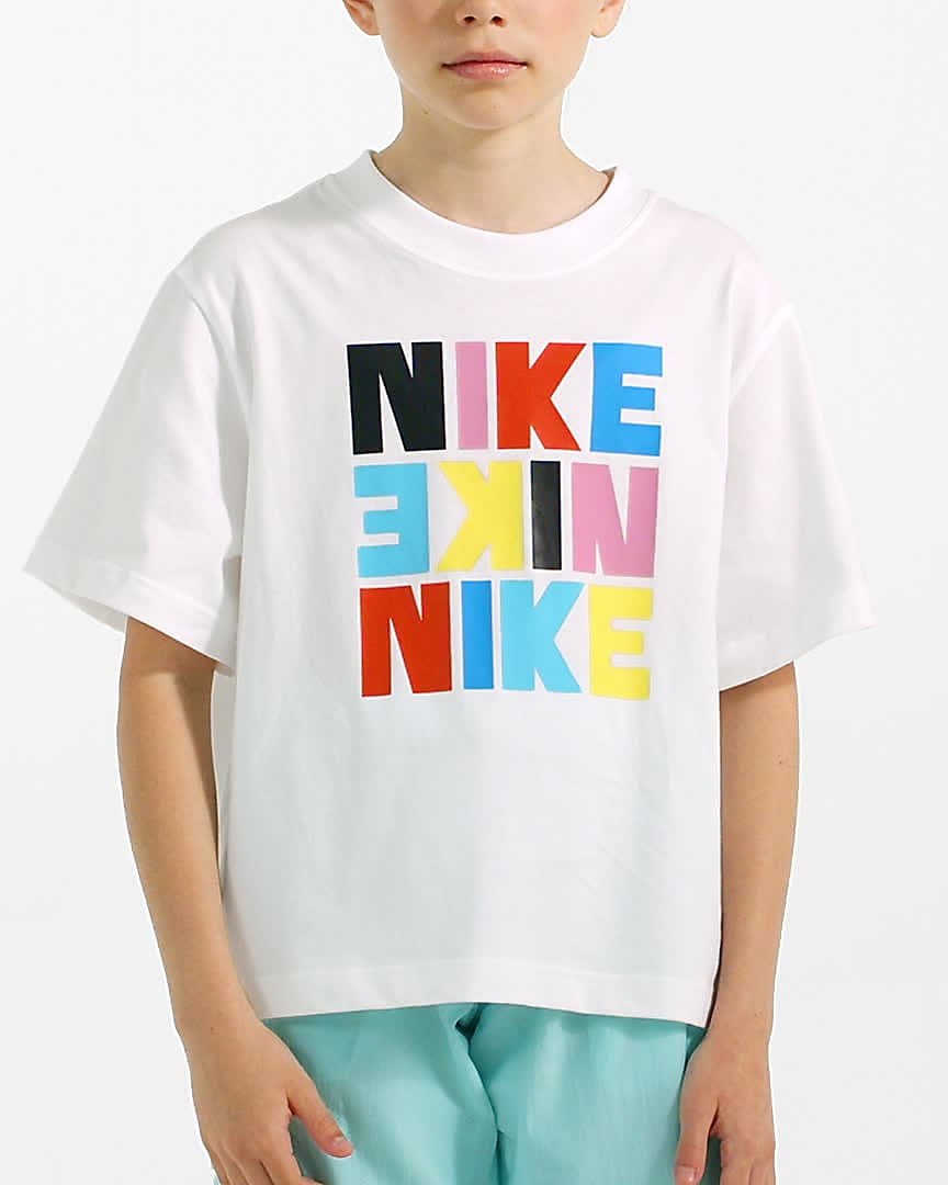 forbrydelse Almindeligt telt Nike Sportswear Older Kids' (Girls') T-Shirt. Nike ZA