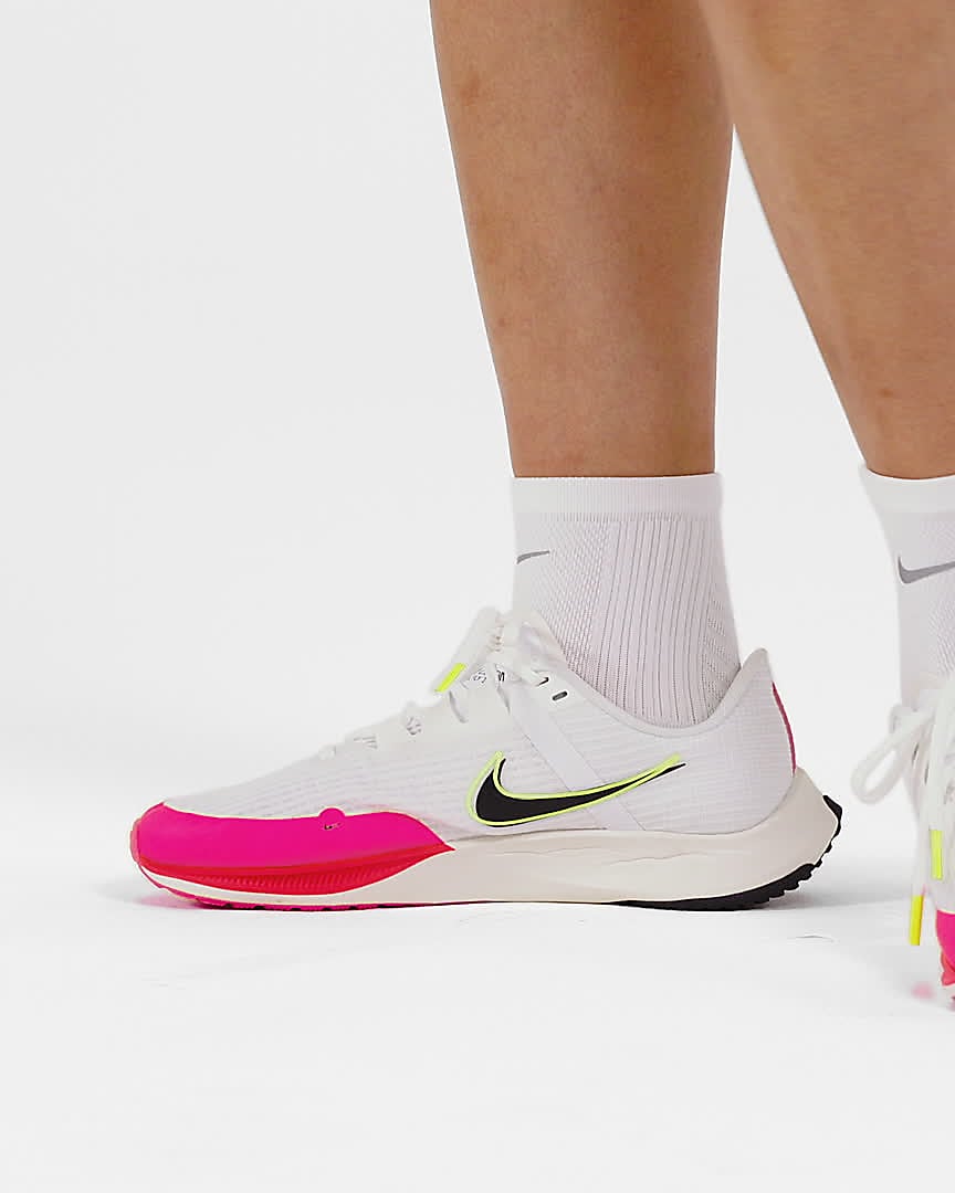 nike air dictate 2 womens running shoes