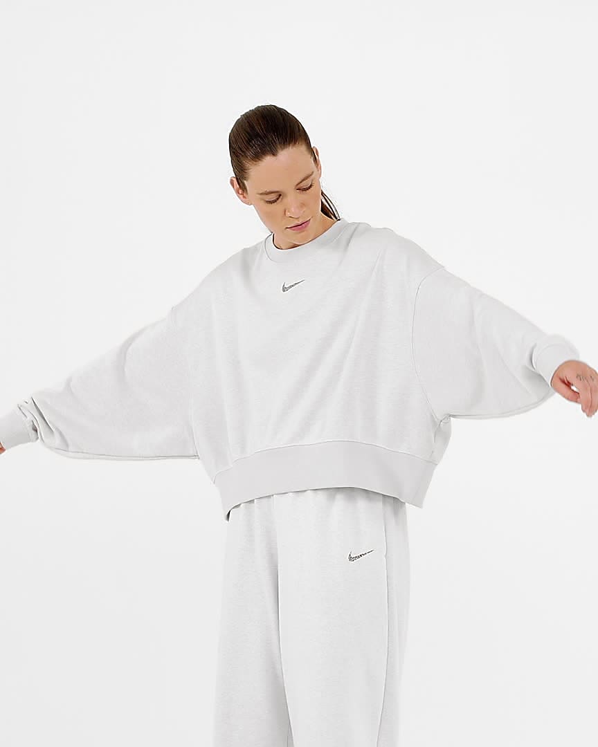 Nike Sportswear Collection Essentials Sudadera de tejido Fleece oversize -  Mujer. Nike ES