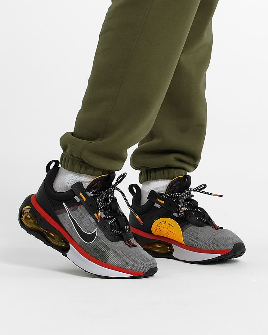 絶品 靴 スニーカー 4 トレーナー アルファ マックス エア ナイキ トレーニングシューズ Max Air Nike 21年秋冬モデル ローカット Cw3396 006 メンズ フィットネスシューズ Www Solidarite Numerique Fr