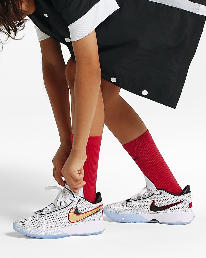 Nike LeBron James XVII 17 (GS) Youth Basketball Shoes Size 6.5Y Lakers 6.5  | eBay
