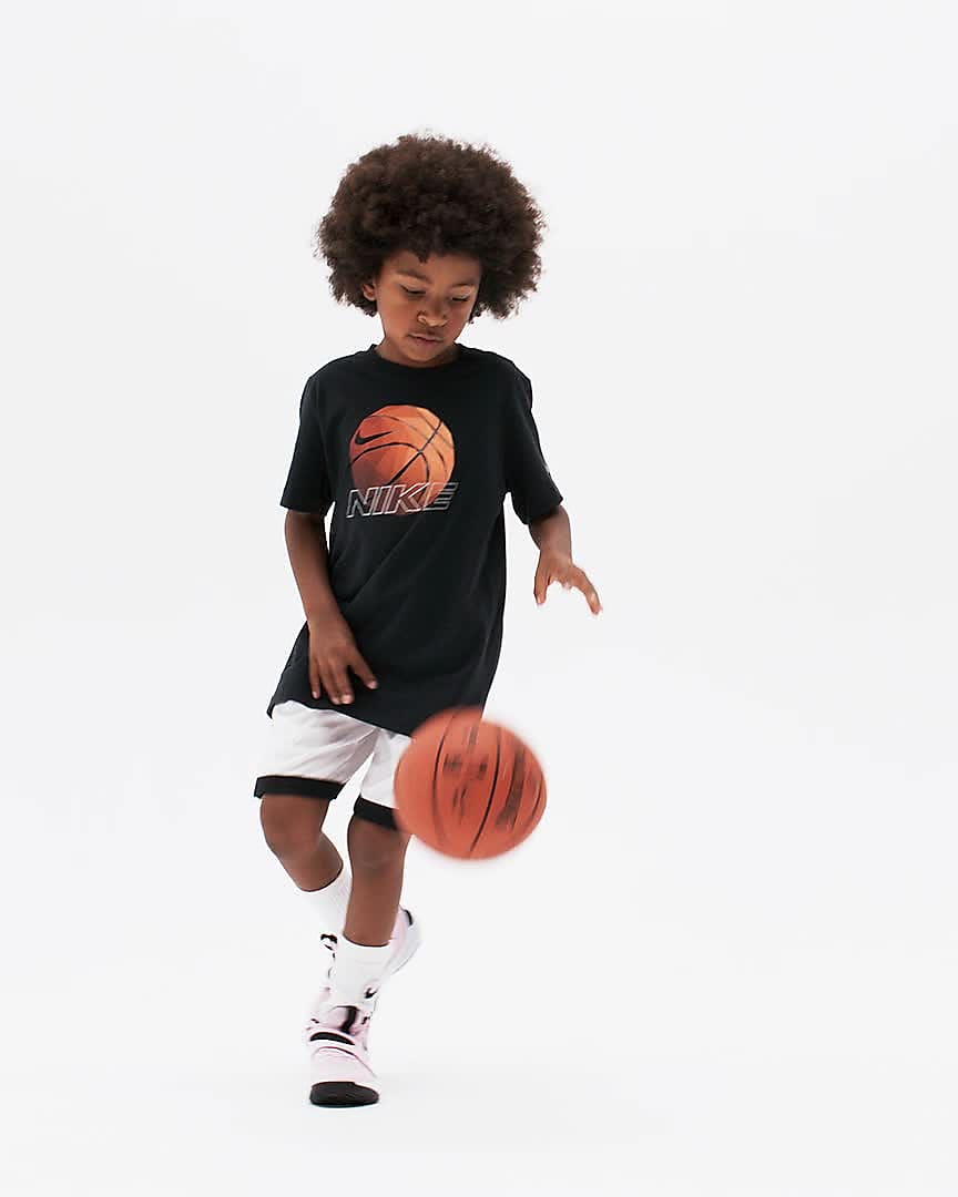 Nike Team Hustle D 11 Big Kids' Basketball Shoes