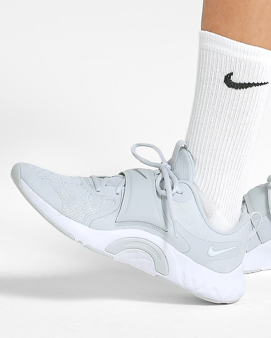nike women's exercise shoes