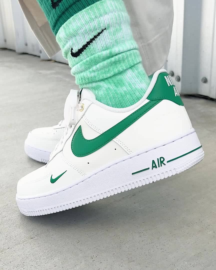 Nike Air Force 1 07 SE Kad n Ayakkab s