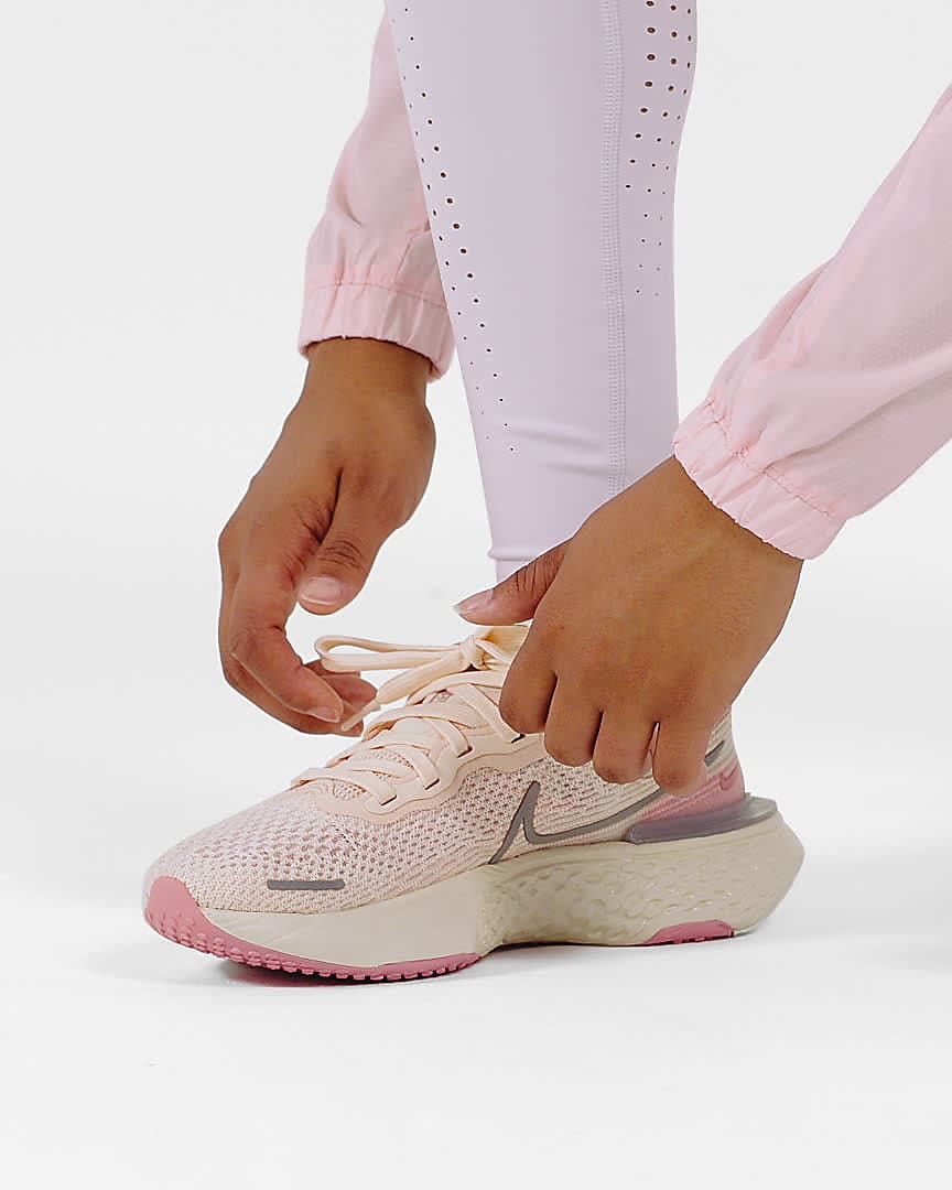 Calzado de running para carretera para mujer Nike ZoomX Invincible Run  Flyknit الماكريل