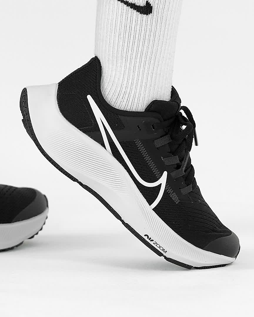 Nike Air Zoom Pegasus 38 Little/Big Kids' Road Running Shoes. Nike.com تخريم الاذن في الرياض