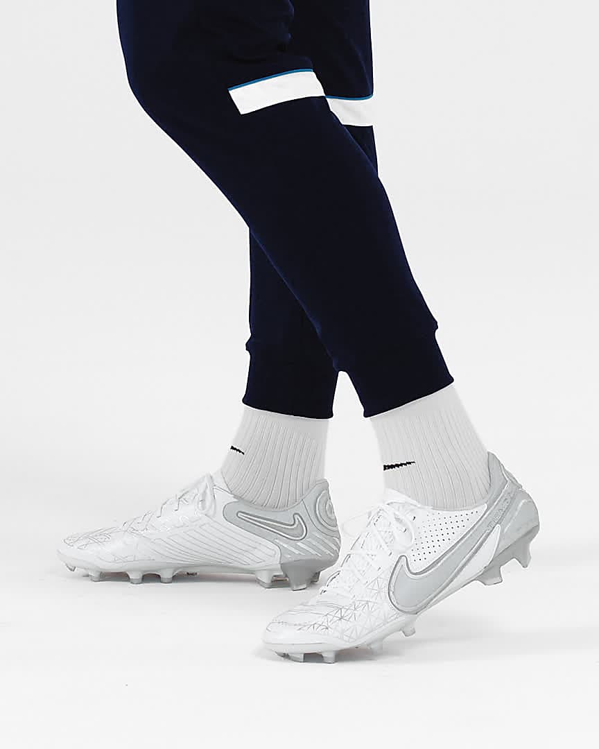 Nike公式 ナイキ ティエンポ レジェンド 9 エリート Se Fg ファームグラウンド サッカースパイク オンラインストア 通販サイト