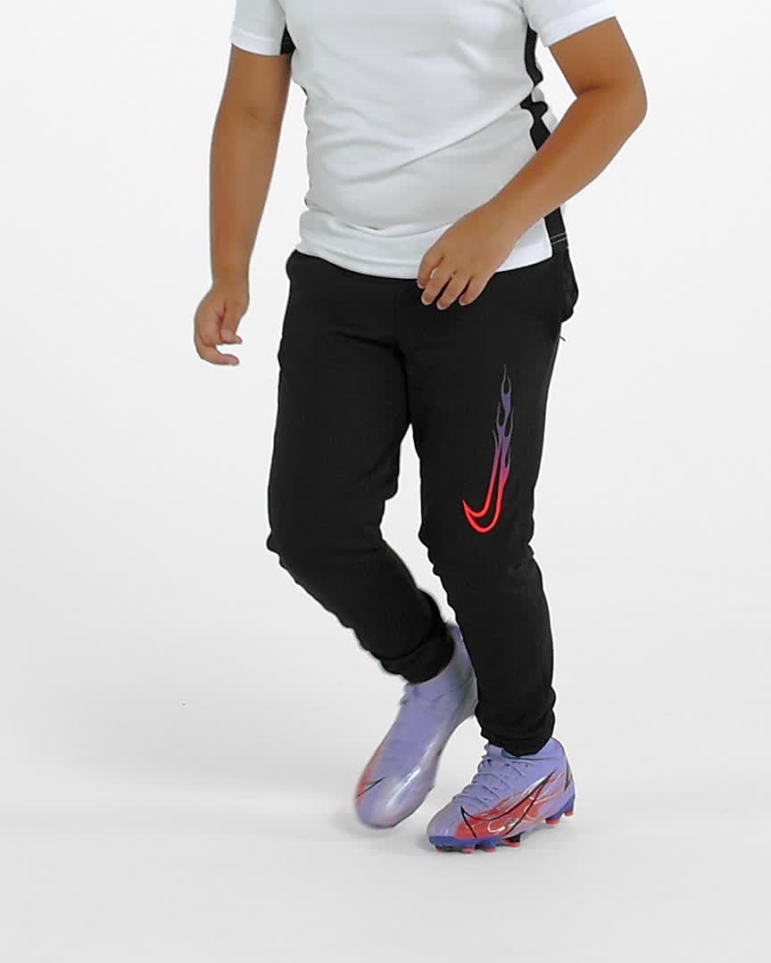 Pantaloni da calcio Nike Dri-FIT Kylian Mbappé - Ragazzi. Nike IT