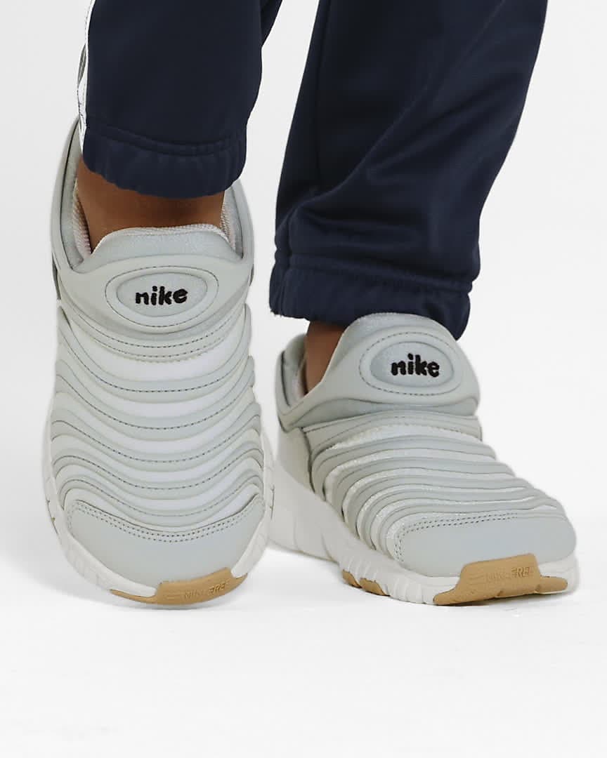 Nike公式 ナイキ ダイナモ フリー Se キッズシューズ オンラインストア 通販サイト