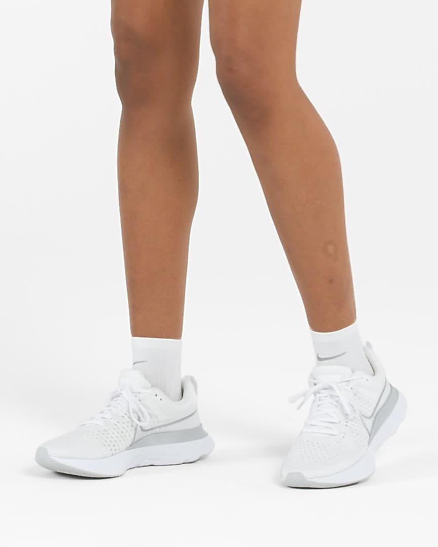 nike react flyknit run 2