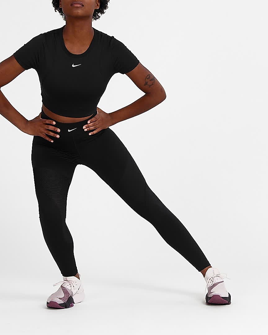 Nike Pro AeroAdapt Women's Tights. Nike IE