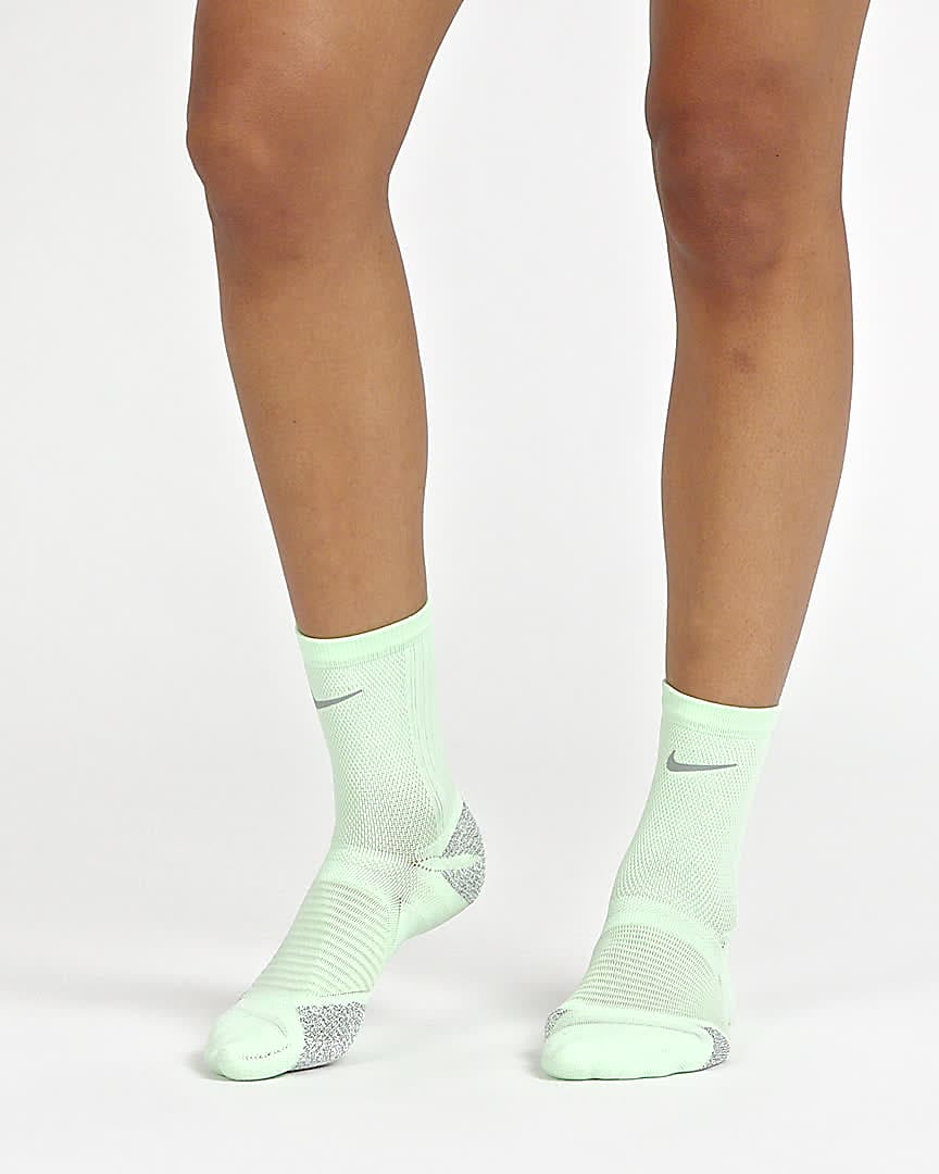 nike coloured ankle socks
