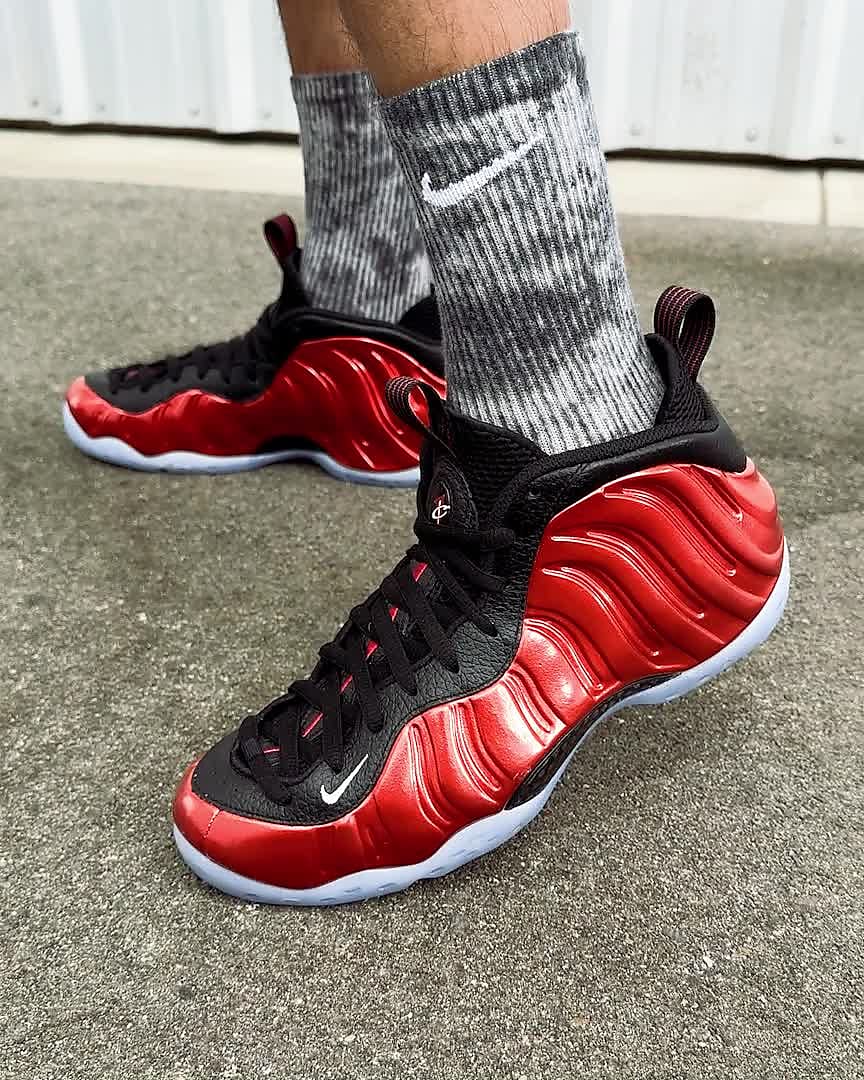 Mens nike 2025 foamposite shoes