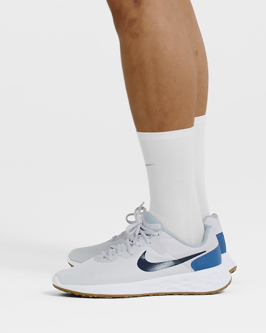 Nike Revolution 6 Men's Road Running Shoes.