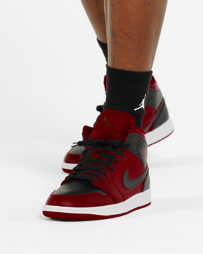Tid Hvad angår folk Et bestemt Air Jordan 1 Mid Shoes. Nike.com
