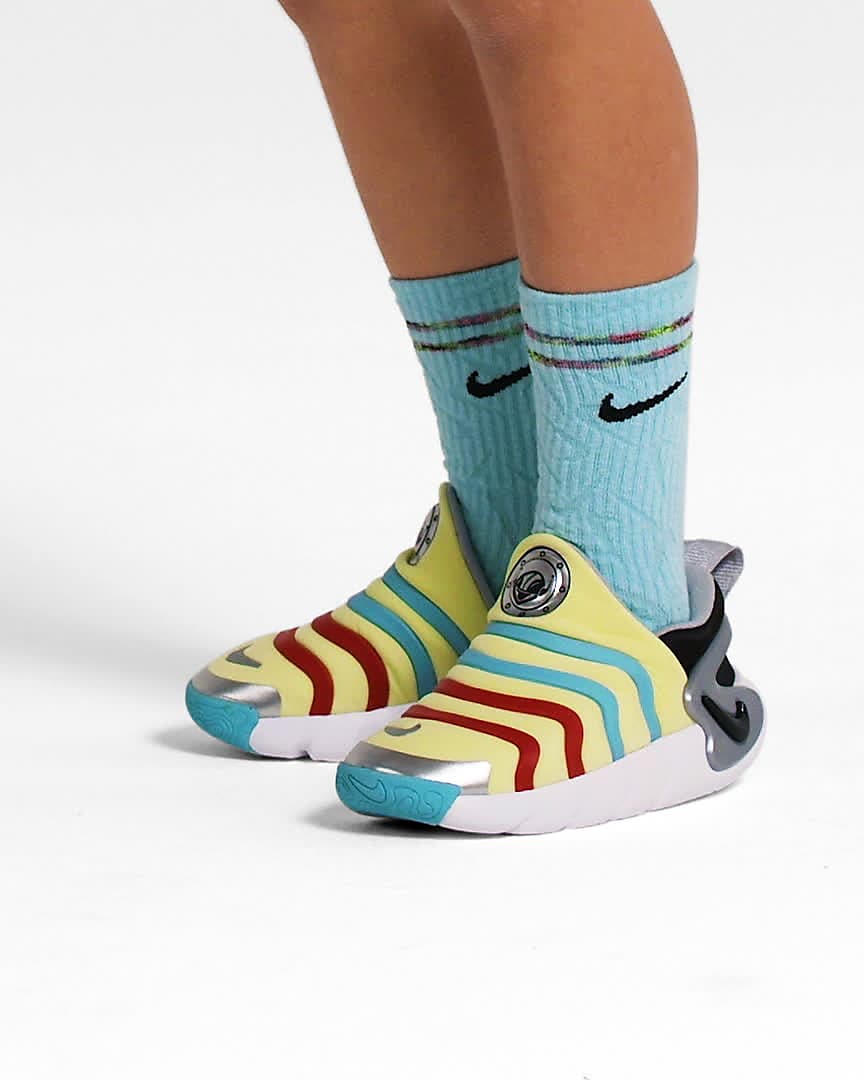 Mareo Ceniza Estructuralmente Nike Dynamo Go SE Zapatillas fáciles de poner y quitar - Niño/a pequeño/a.  Nike ES