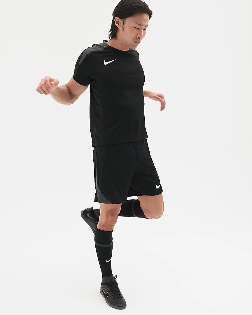 Nike Strike Dri FIT Erkek Futbol ortu