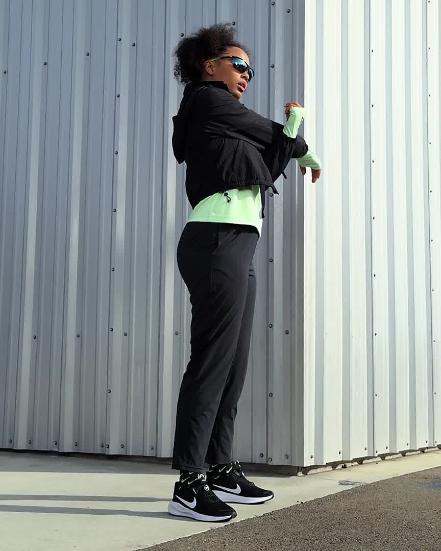 Chaussure de running sur route facile à enfiler Nike Revolution 6 FlyEase  pour homme