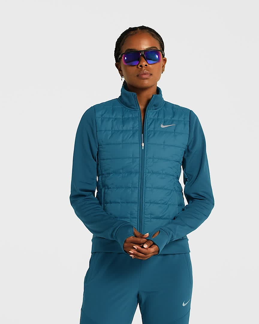 Nike ThermaFIT Women's Synthetic Fill Running Jacket. Nike IE