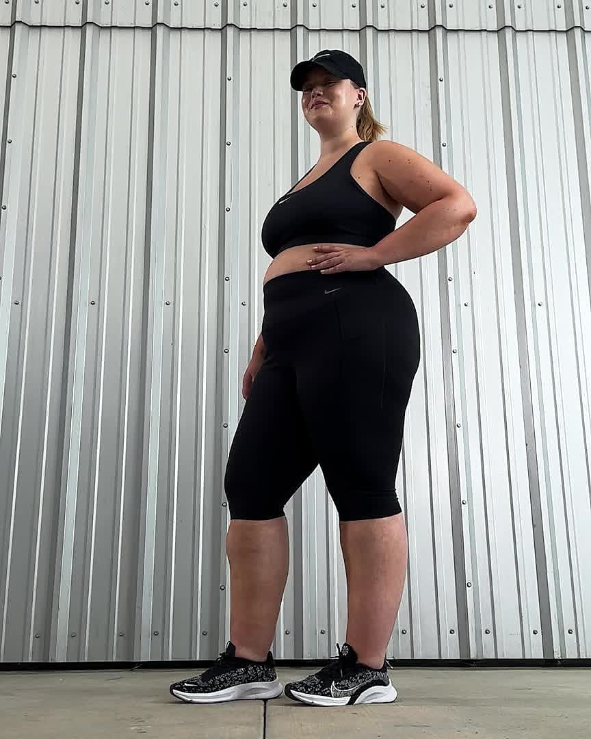 Nike Universa Women's Medium-Support High-Waisted 7/8 Leggings with Pockets  (Plus Size). Nike CA