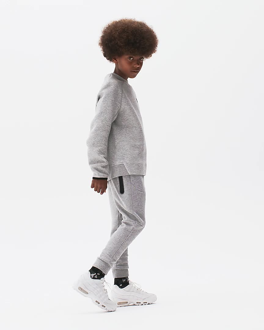  Nike Baby Boy's Sportswear Tech Fleece Hoodie and Pants Set  (Toddler) Dark Grey Heather 4 Toddler: Clothing, Shoes & Jewelry