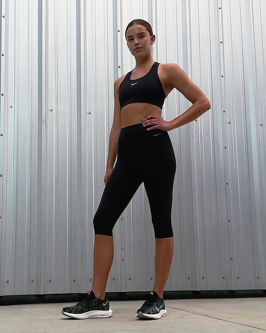 Nike Universa Women\'s Medium-Support High-Waisted Capri Leggings with  Pockets.