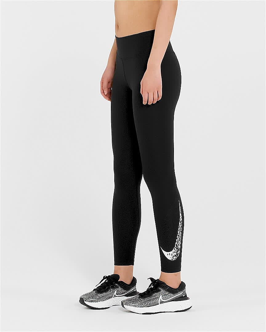 Nike Women's Sportswear Legasee Legging 7/8 (Black/White, Size M US), Women's
