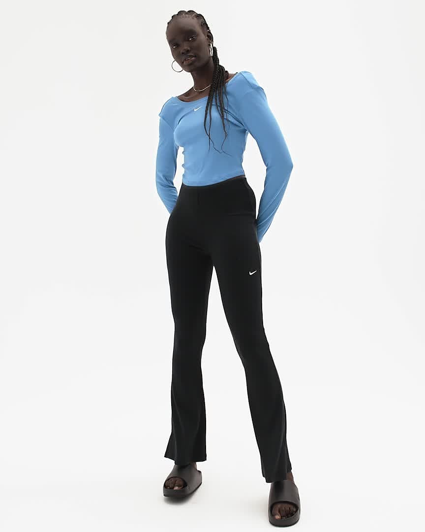 Nike Sportswear Chill Knit Women's Tight Scoop-Back Long-Sleeve Mini-Rib  Top. Nike CA