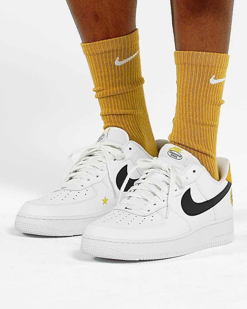 サイズ】 NIKE ナイキ AIR FORCE 1 07 LV8 エアフォース US9/27cm 箱有：お宝ギターズ できる -  shineray.com.br