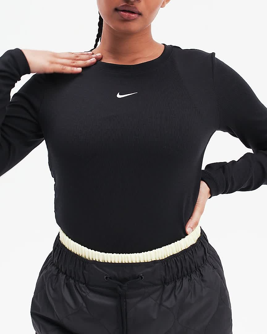 Nike Sportswear Essential Women\'s Ribbed Long-Sleeve Mod Crop Top.