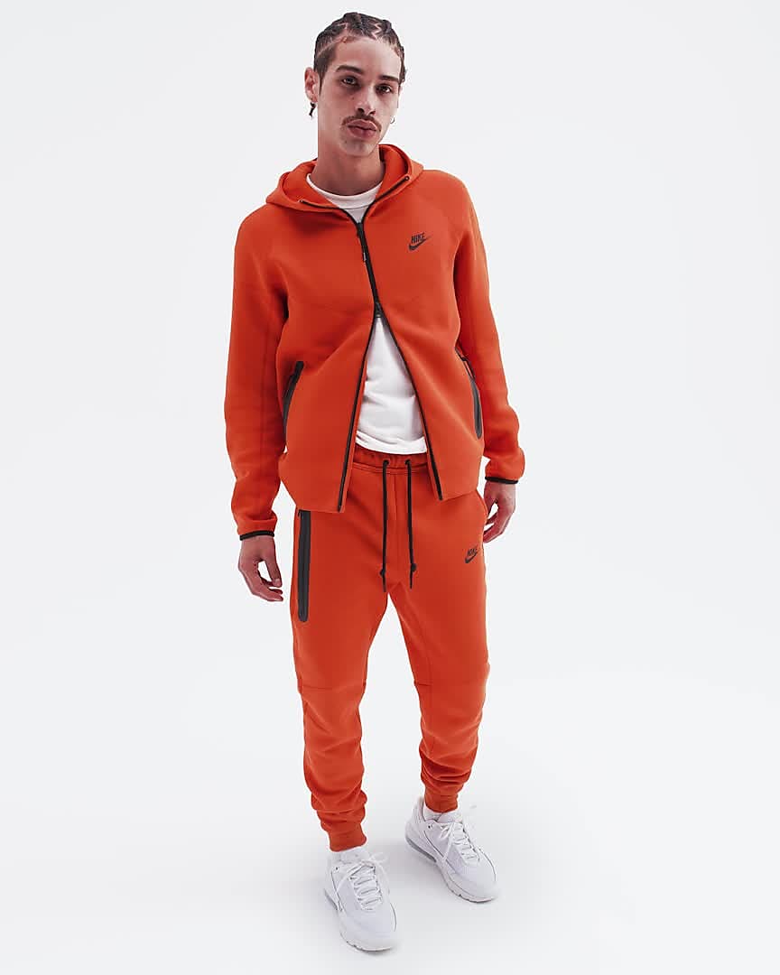 L Nike Tech Fleece Men´s Jogger Pants B