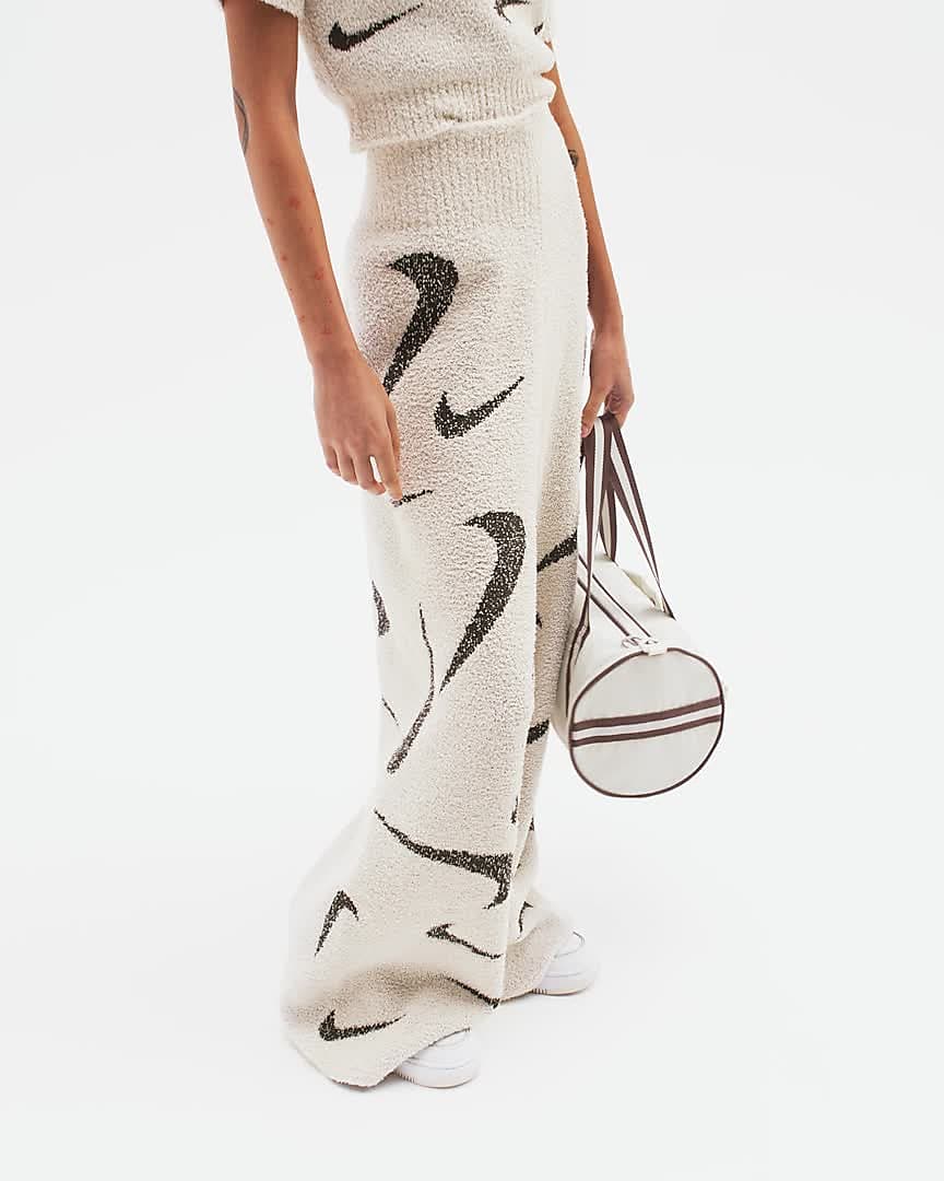 Nike Sportswear Phoenix Cozy Bouclé Women's High-Waisted Wide-Leg Knit  Pants.