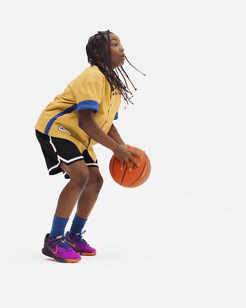 LeBron XXI SE 'Summerverse' Older Kids' Basketball Shoes. Nike IN