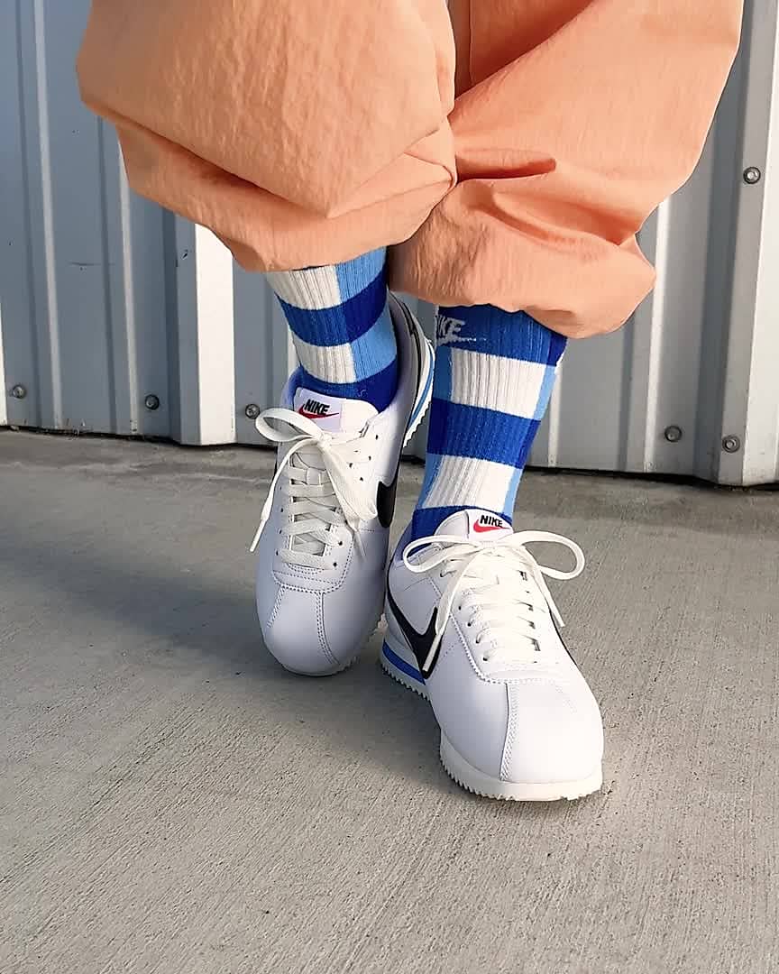 Nike cortez donna deals