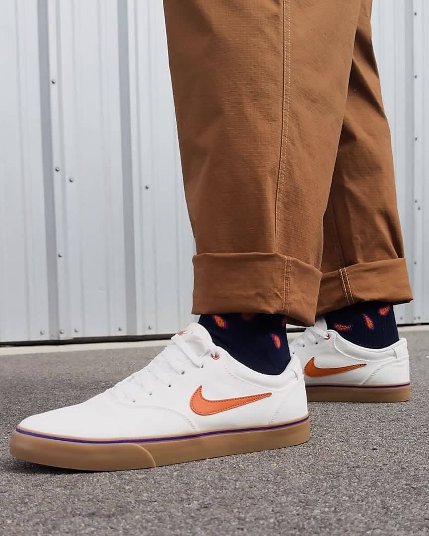 Nike sb chron white & gum store skate shoes