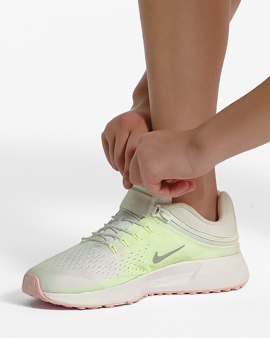 Calzado de running para niños talla pequeña/grande Nike Zoom Pegasus 34  FlyEase. Nike.com